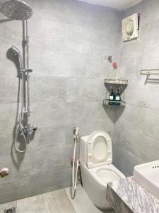 STU 101 Ground mini yard Near Uncle Ho Mausoleum