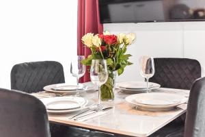 The Classic London Stay 4 mins Kings Cross 6 mins London Central