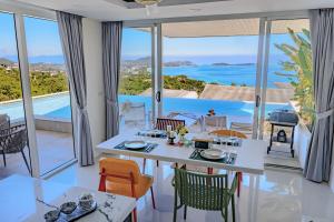 Azure Vista Haven 3br Seaview L-Shape pool Villa