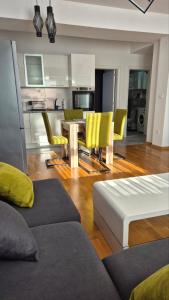 MaxiLux Apartment