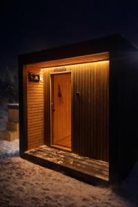 Domki Pod Łysicą- basen jacuzzi sauna