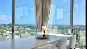 Penthouse Residence 8 Suite 2