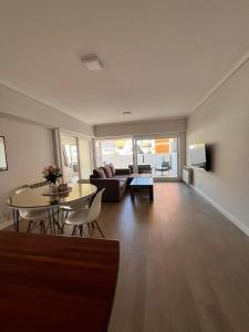 Departamento con terraza propia en Playa Grande