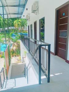 Hideaways Restobar and Resort