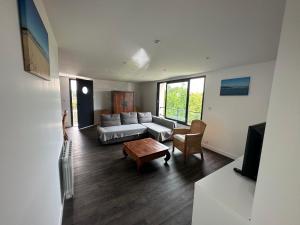 Lecrindublanccaillou