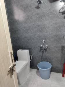 MOUNISH Guest House & Service Apartment Near passport Off