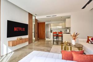 AFCON Casablanca 5 min Walk to Stadium Private Terrace 65 inch TV Fiber InternetSports Channels