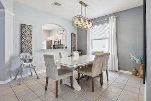 Arcade and Pool Villa, 4 km to Disney