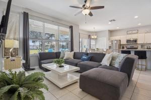 Arcade and Pool Villa, 4 km to Disney