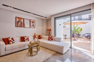 AFCON Casablanca 5 min Walk to Stadium Private Terrace 65 inch TV Fiber InternetSports Channels