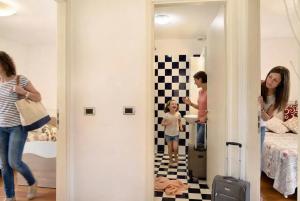 Family Cottage nelle Langhe - Piscina con Vista Vigneti per Famiglie