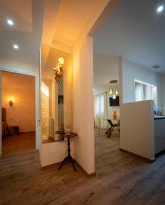 Stylish & Cozy Venetian House