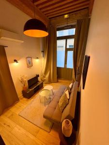 NEW - Croix Roussienne at night