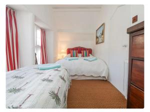 Relaxing historic Roncons Villa, The Paddock