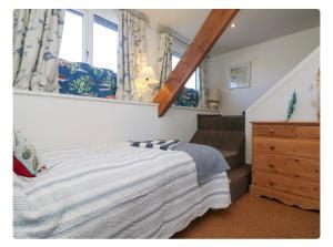 Relaxing historic Roncons Villa, The Paddock