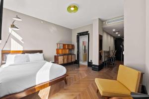 Freeman 501 by Rove Studio with Shared Amenities