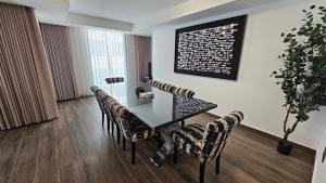 Luxury 2-BR Apartment Abdali Boulevard Family