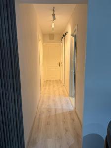 Luxury Apartment with Hotel Style Furnishing