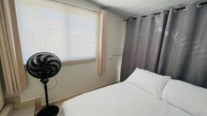 Kitnet com ar-condicionado e entrada privativa SC