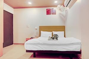 Collection O One Hotel