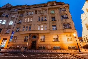 Charming Apartment in Haštalská