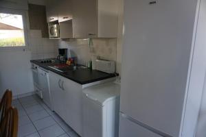 Maison de vacances 6-8 pers, au bord du Lac de Hourtin, avec piscine