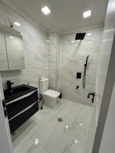 Grand Trio Apartment