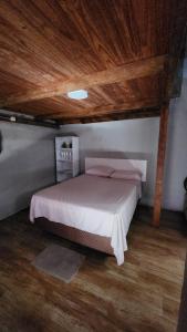 Loft para 4 pessoas, moderno 7 min da praia de carro!