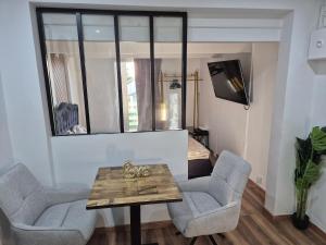 Studio confortable avec parking gratuit