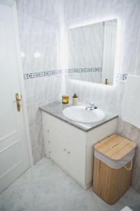 Apartment 1 min walk from Metro and Trendiest Neighborhood Bonfim