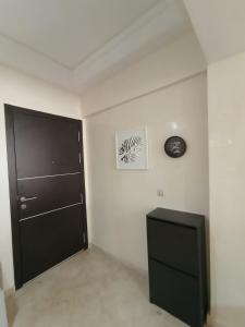 Summer & family apartments, Cheer on your team CAN