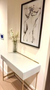 Kensington luxury apartment