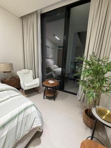 Luxury 1BR Binghatti JVC