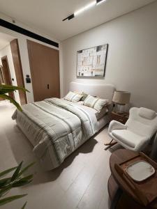 Luxury 1BR Binghatti JVC