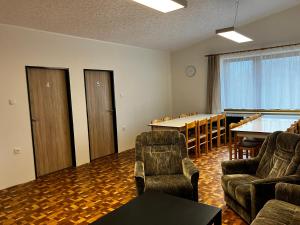 Apartmány ve sportovní hale