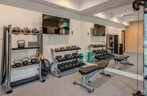 Steps from the Lake Edgewater Modern 2BD 2BA