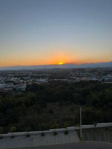 Kitnet Condomínio da Fé 300 m da Canção Nova