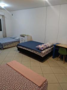 Casa 2 quartos 500 metros praia