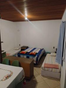 Casa 2 quartos 500 metros praia