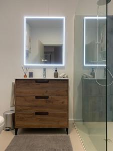 Blue House in Santa Cruz with Sea View