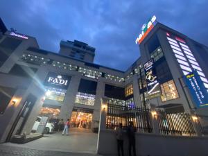 Premium 2Bedroom 2Bathroom Steps to Yaya Centre Everything Walking Distance