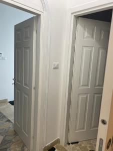 Holiday & House - Imparato Carini Costa Verde - Appartamento con ampia terrazza - porzione di Villa Residenziale a pochi passi dal mare