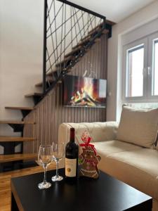 Mali Golubac Star Divcibare