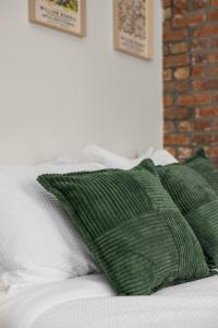 Chic Midtown Hideaway Walk to NYC Landmark