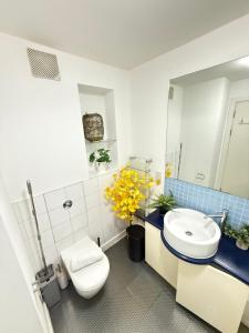 2 Bedroom Flat On King Cross Station