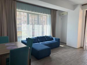 DAVID SUMMERLAND APARAMENT MAMAIA NORd