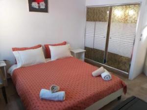 Nafpaktos happy town studio in port