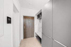 Cozy Pilsen Penthouse with balcony