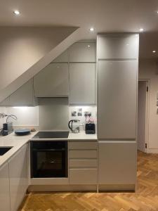 Luxury One Bed Apartment in Central Dublin D2