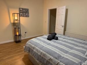 4-Bed Manchester Retreat Great for Groups